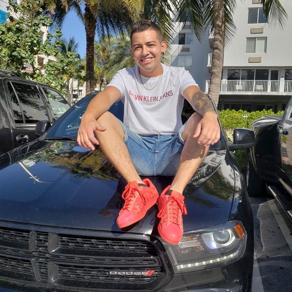 Meet your Posher, Brandon - Picture 1 of 1